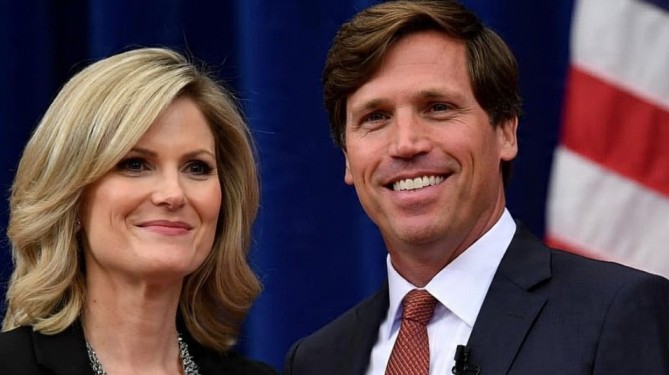 tucker carlson wife heiress net worth